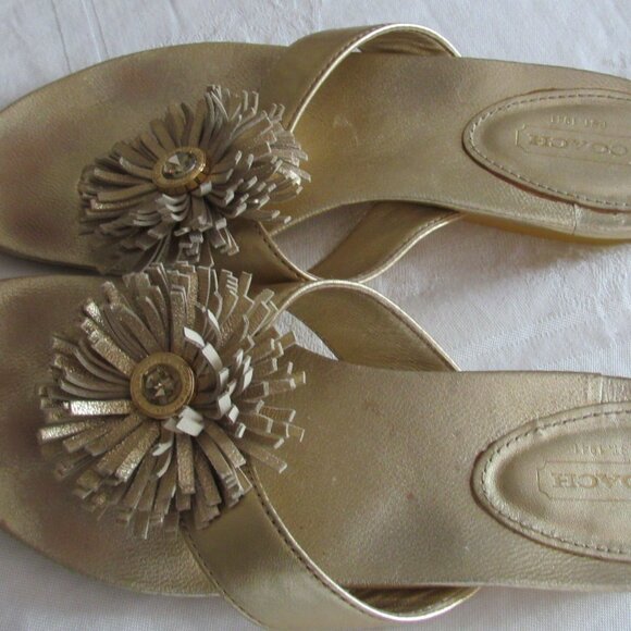 Gold Coach Sandals Size 6B - Picture 3 of 5